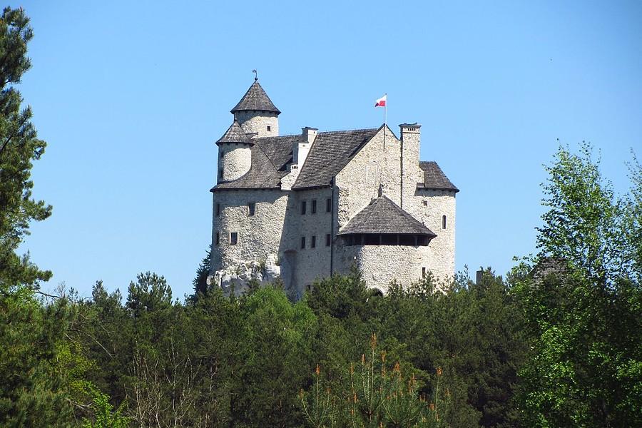 Bobolice z oddali