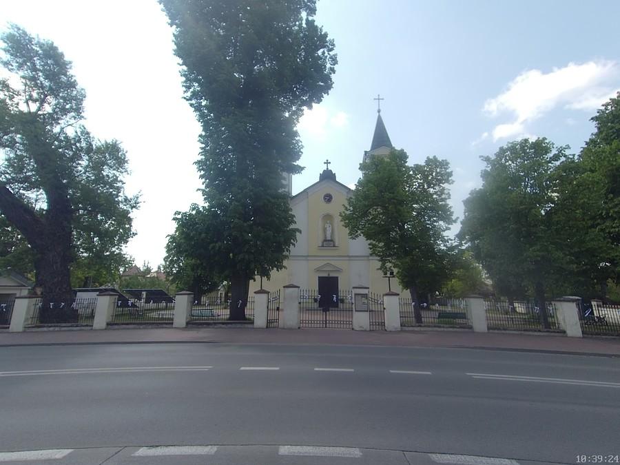 Borzęcin, na zegarze godzina do tyłu