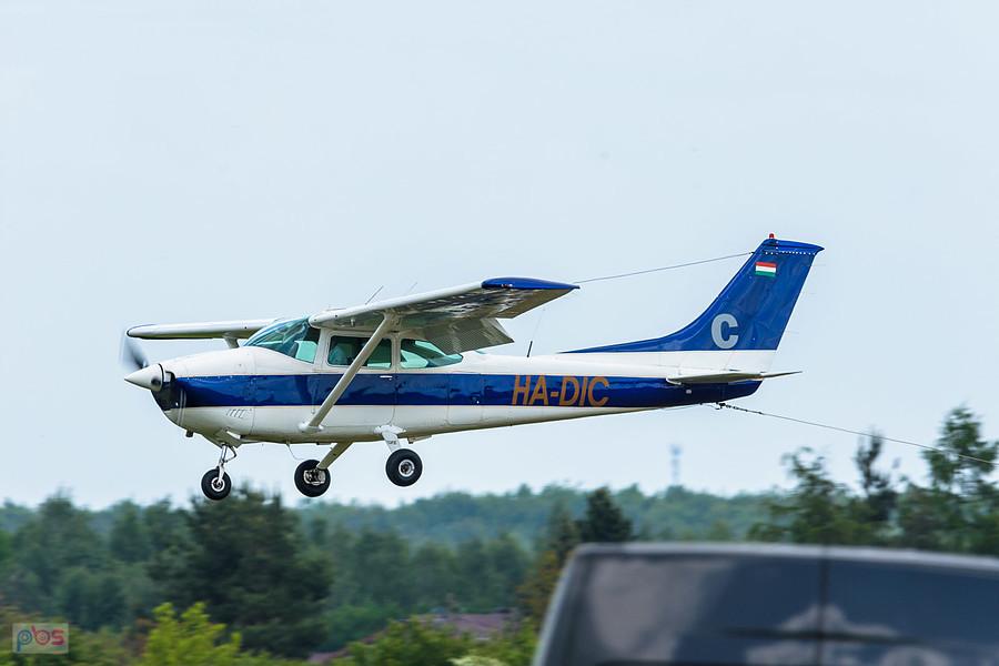 Cessna 182P Skylane #HA-DIC