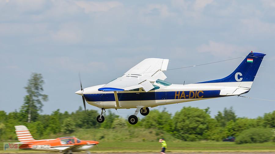 Cessna 182P Skylane #HA-DIC