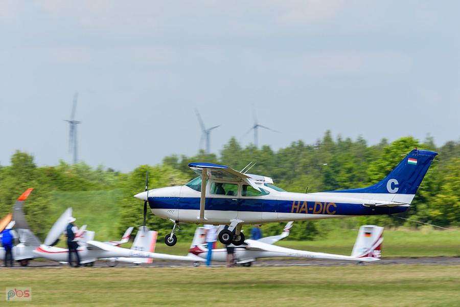 Cessna 182P Skylane #HA-DIC