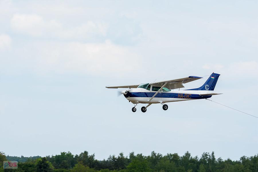 Cessna 182P Skylane #HA-DIC