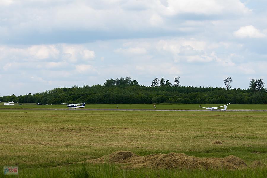 Cessna 182P Skylane #HA-DIC holuje szybowiec