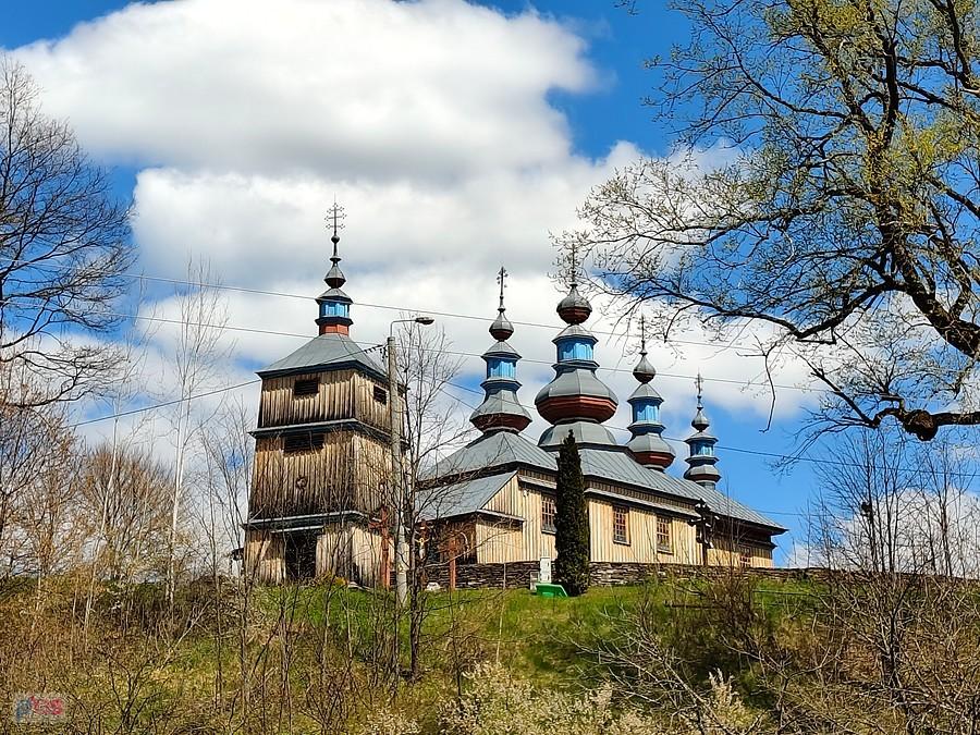 Odbudowana cerkiew w Komańczy