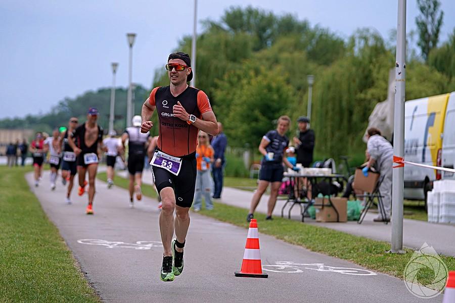 Arek biegnie po 3 OPEN #TriathlonRzeszów
