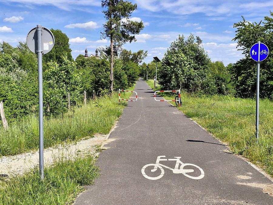 Trasa rowerowa w śladzie Żnińskiej Kolejki Wąskotorowej w Rogowie