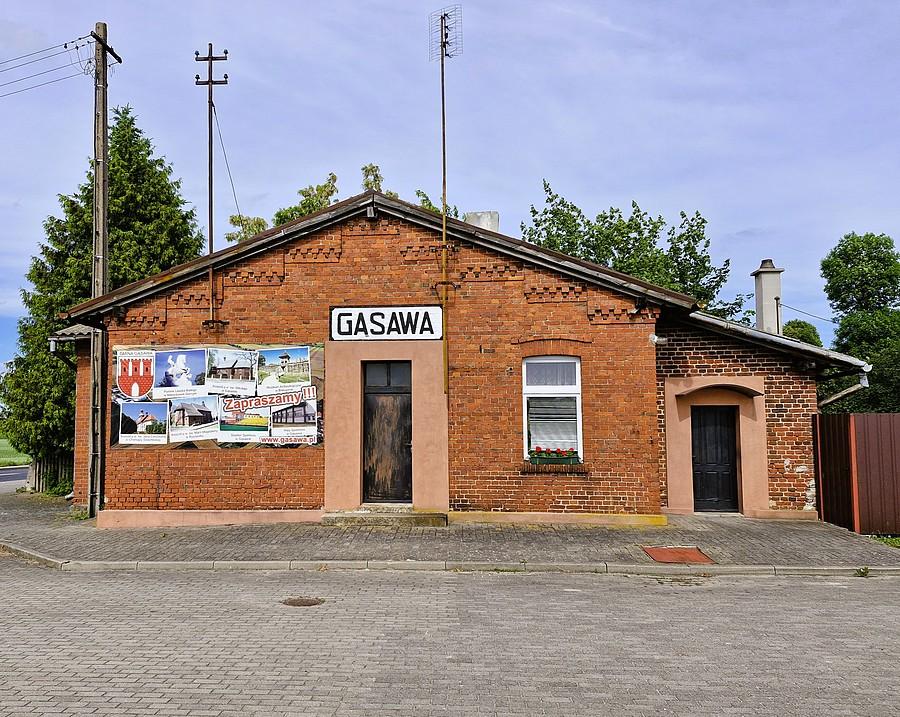 Dworzec kolei wąskotorowej w Gąsawie