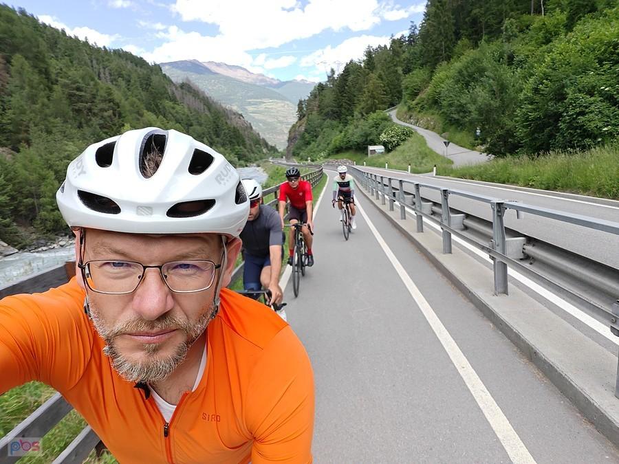 Zaczynamy podjazd pod Stelvio