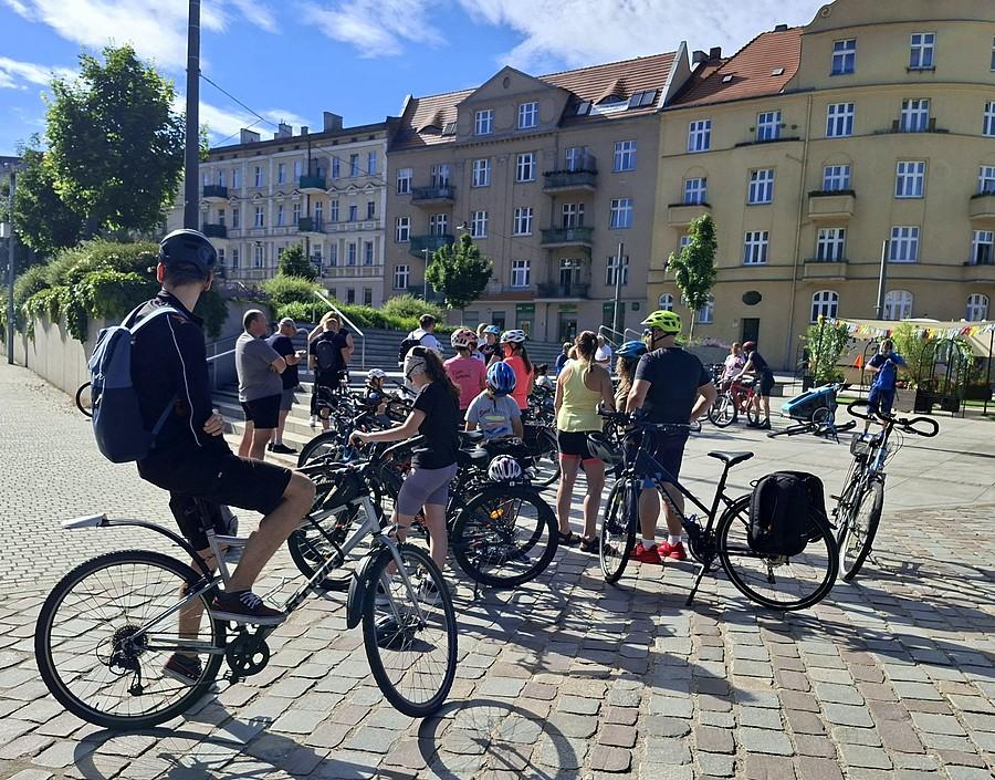 Absurdalna kolejka po gadżety