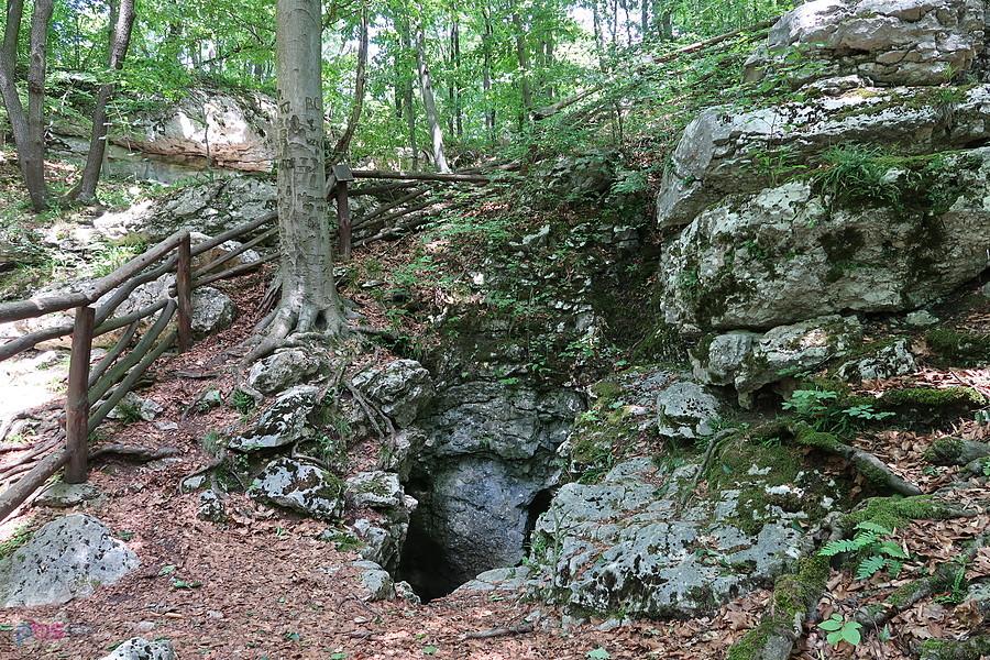 Jaskinia Warszawiaków