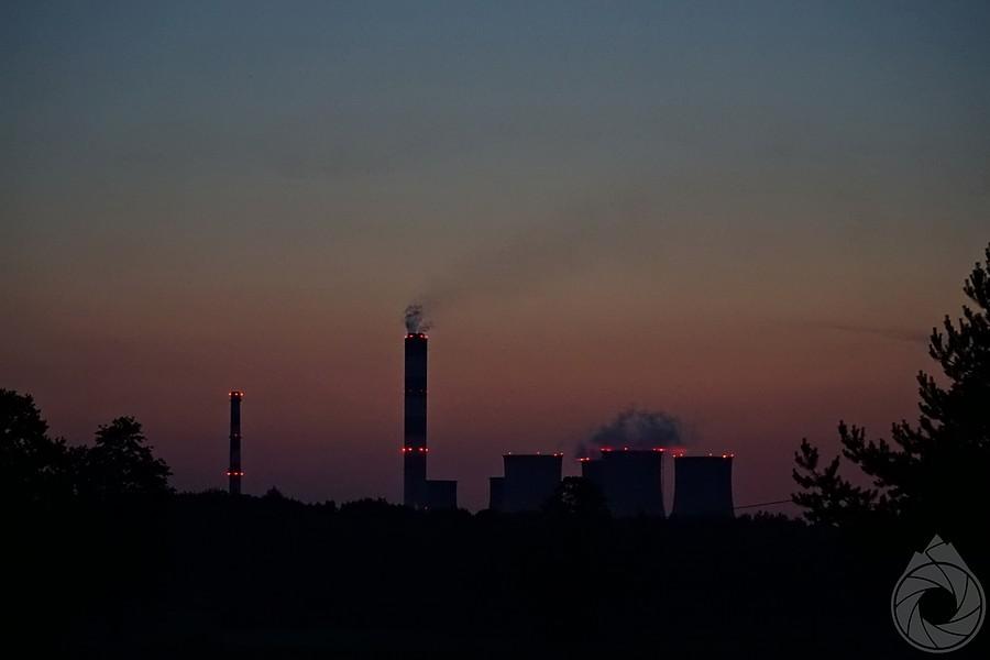 elektrownia mikołowska dymi nocą