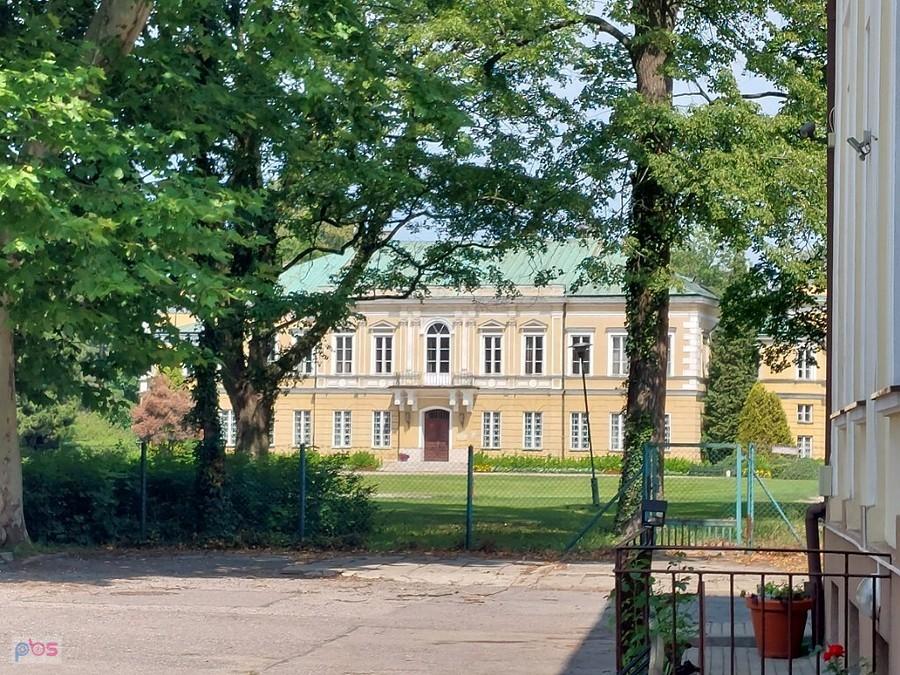 Dawny pałac prymasowski w Skierniewicach