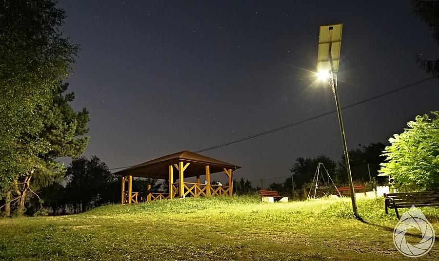 noc nad Wisłokiem, na przystani kajakowej