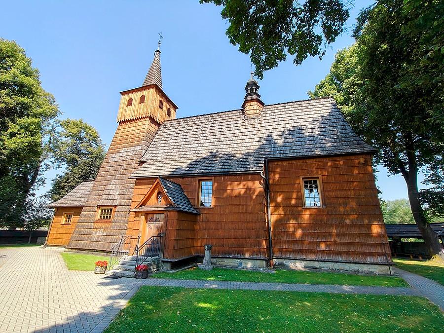 XV wieczny kościół w Łopusznej.