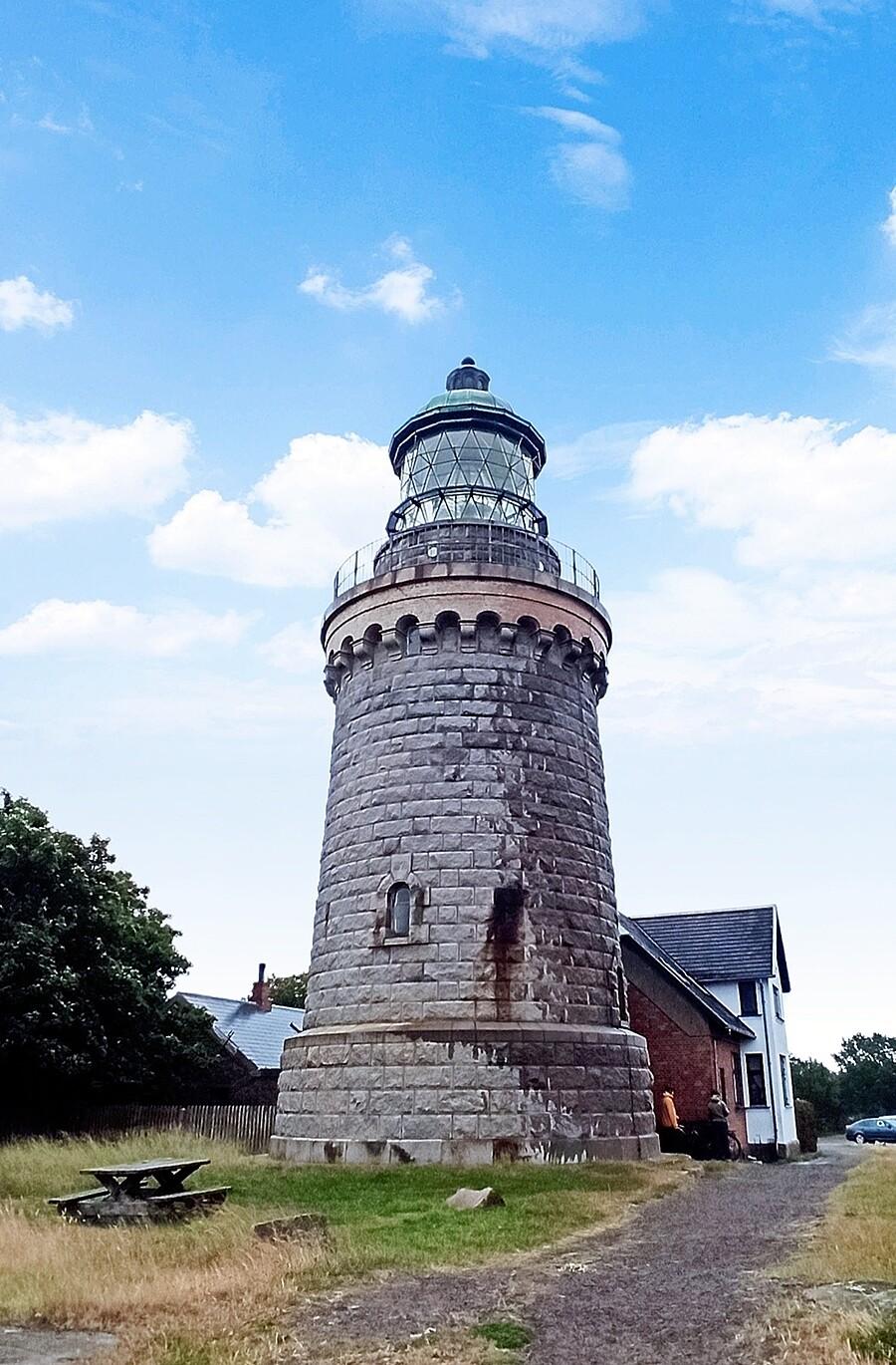 Latarnia morska Hammerode Fyr na Bornholmie.