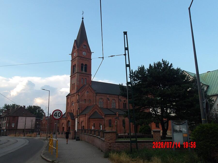 Kościół pod wezwaniem Świętej Rodziny w Bobrku