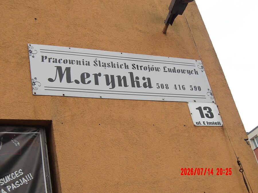 Reklama wytwórni strojów ludowych w Lipinach