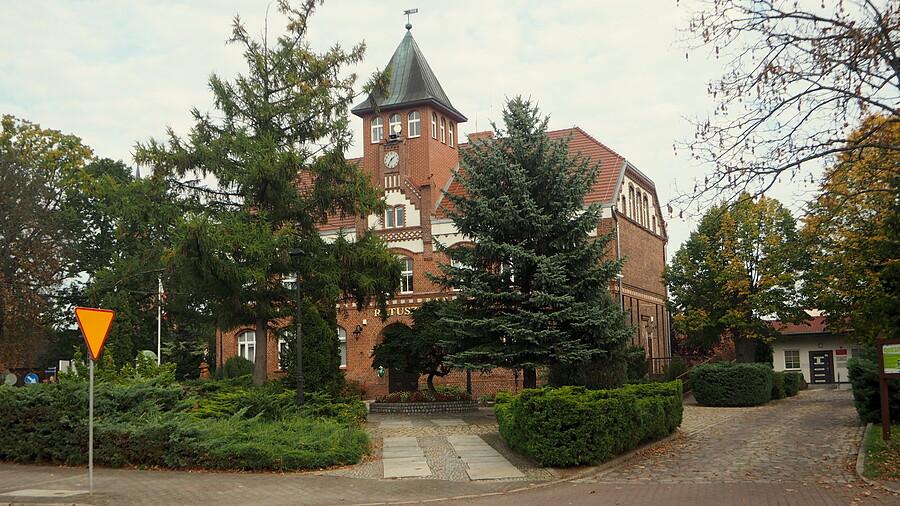 Ratusz w Lubniewicach